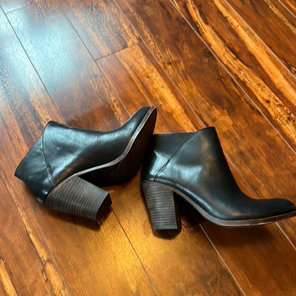 Lucky Brand black leather booties